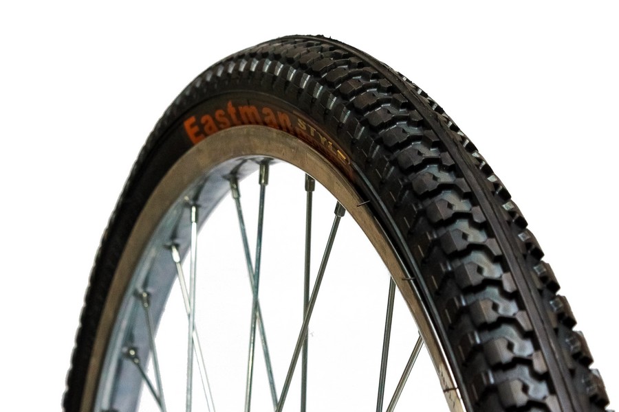 LLANTA EASTMAN 26 X 2.125 ET-1406-01