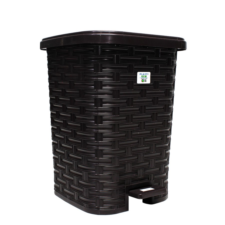 BASURERO PLASTICO CON PEDAL TIPO RATTAN 139