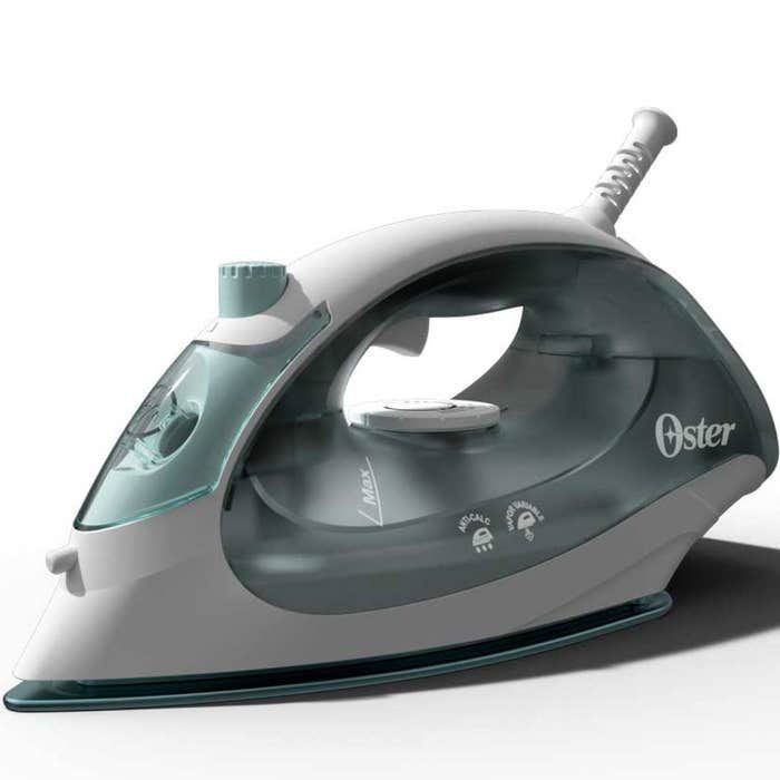 PLANCHA VAPOR CON BASE ANTIADH. VERDE OSTER GCSTBS5002