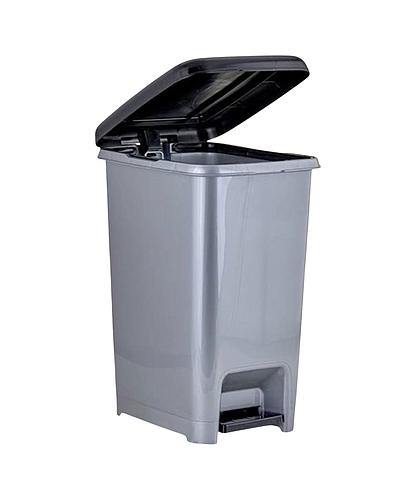 BASURERO PLASTICO C/PEDAL 40 LT 01044